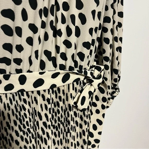 AYR Who's She Hot Dot Midi Dress Size Medium Polka Dot Pleats Elegant Luxury - Picture 7 of 10
